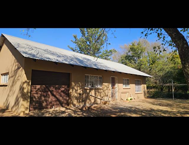 4.10HA SMALLHOLDING FOR SALE IN RENOSTERFONTEIN AH